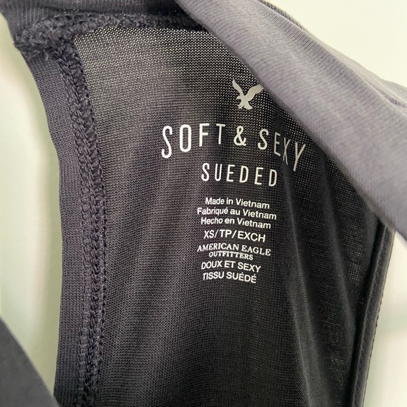 EUC | American Eagle women’s soft & sexy sueded‎ high neck tank top — XS - Picture 3 of 6